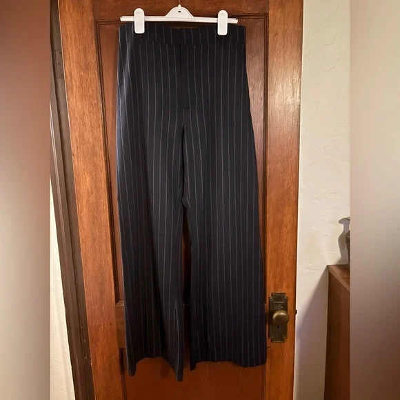 Freepeople Wide Leg, High Waisted, Pleated Pants. - Picture 3 of 5